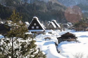 Source: http://gochisou-deshita.net/2013/03/31/shirakawa-go-in-the-winter/