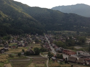 The view of Shirakawa-go, world’s heritage village ©Kun